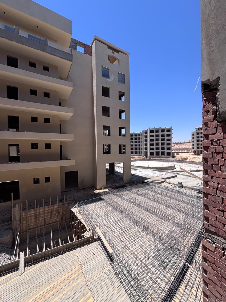 Возведение этажей Atlantis Hurghada